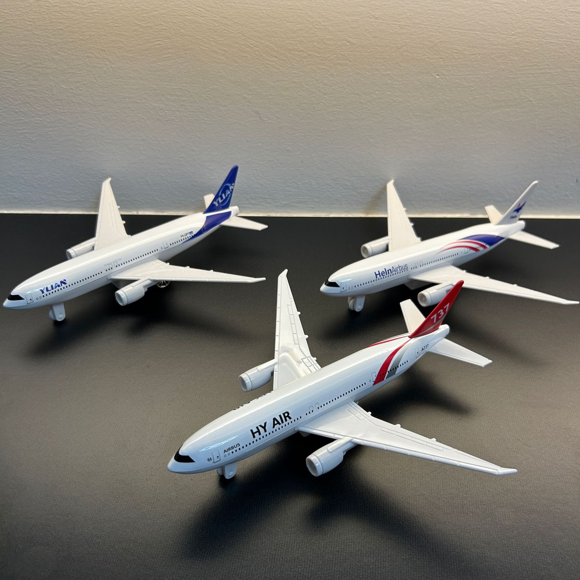 Model Airplane Plastic - ミニチュア航空モデル子供のおもちゃシミュレーション合金航空機プルバック乗客モデル飛行機コレクション男の子のおもちゃ