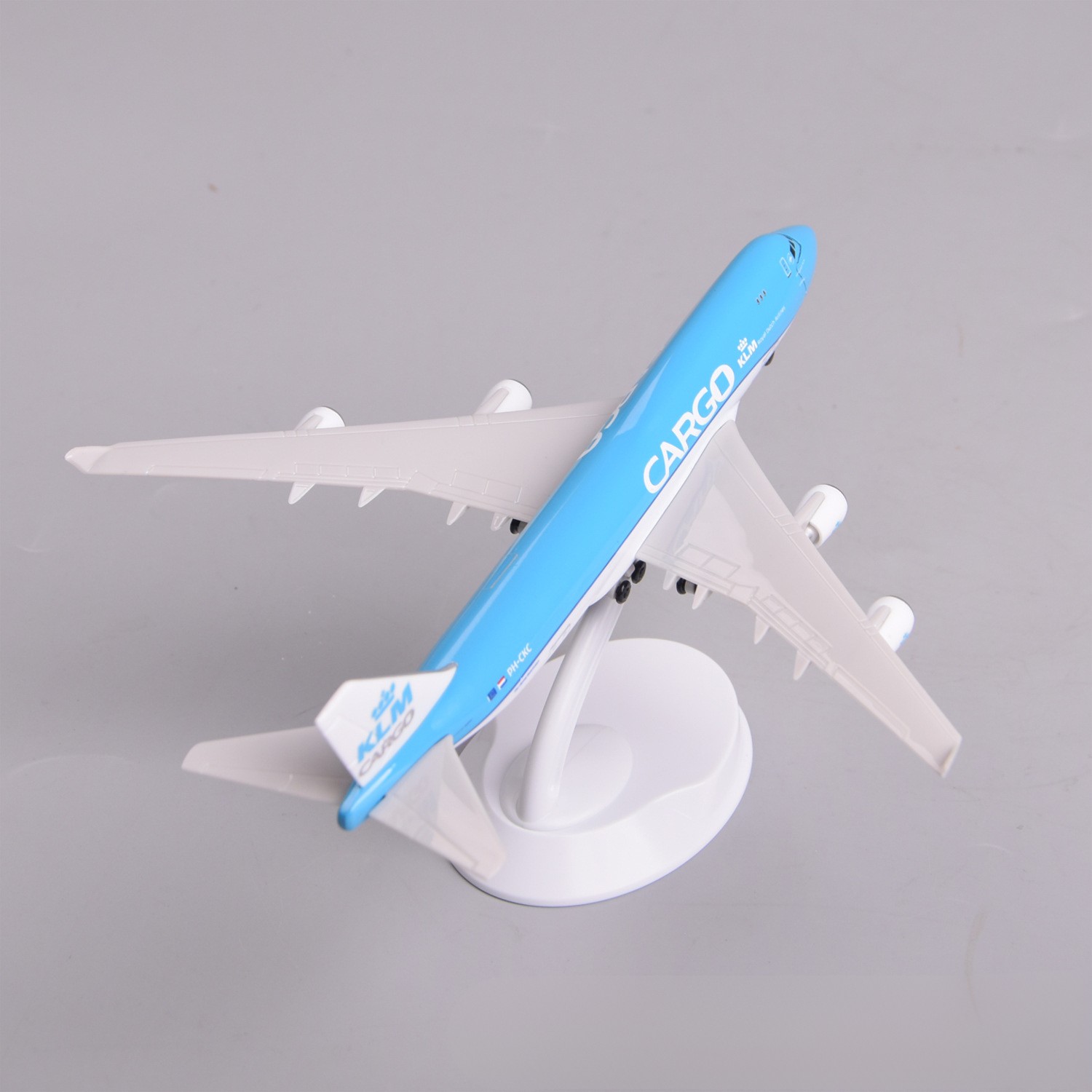 20cmミニチュア飛行機KLM B747貨物機モデルキット、 - Model Airplane Plastic のレビューと価格