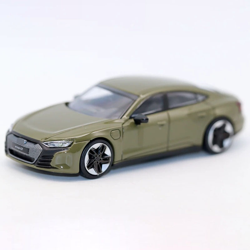 パラ 1/64 スケール E-tron GT 合金車モデル装 - Die Cast Car 1 64 のレビューと価格